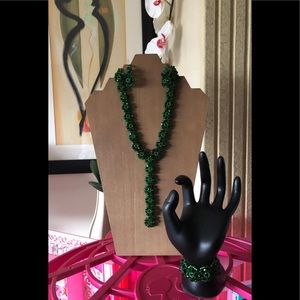 TURTLE BACK BEADED NECKLACE.